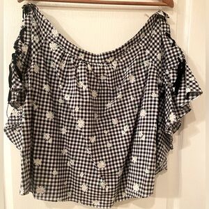 MM by My Michelle black & white with white flowers